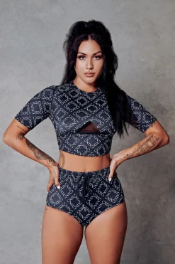 Tees & Tops*CXIX 119 Statement Crop Tee - Black With Print