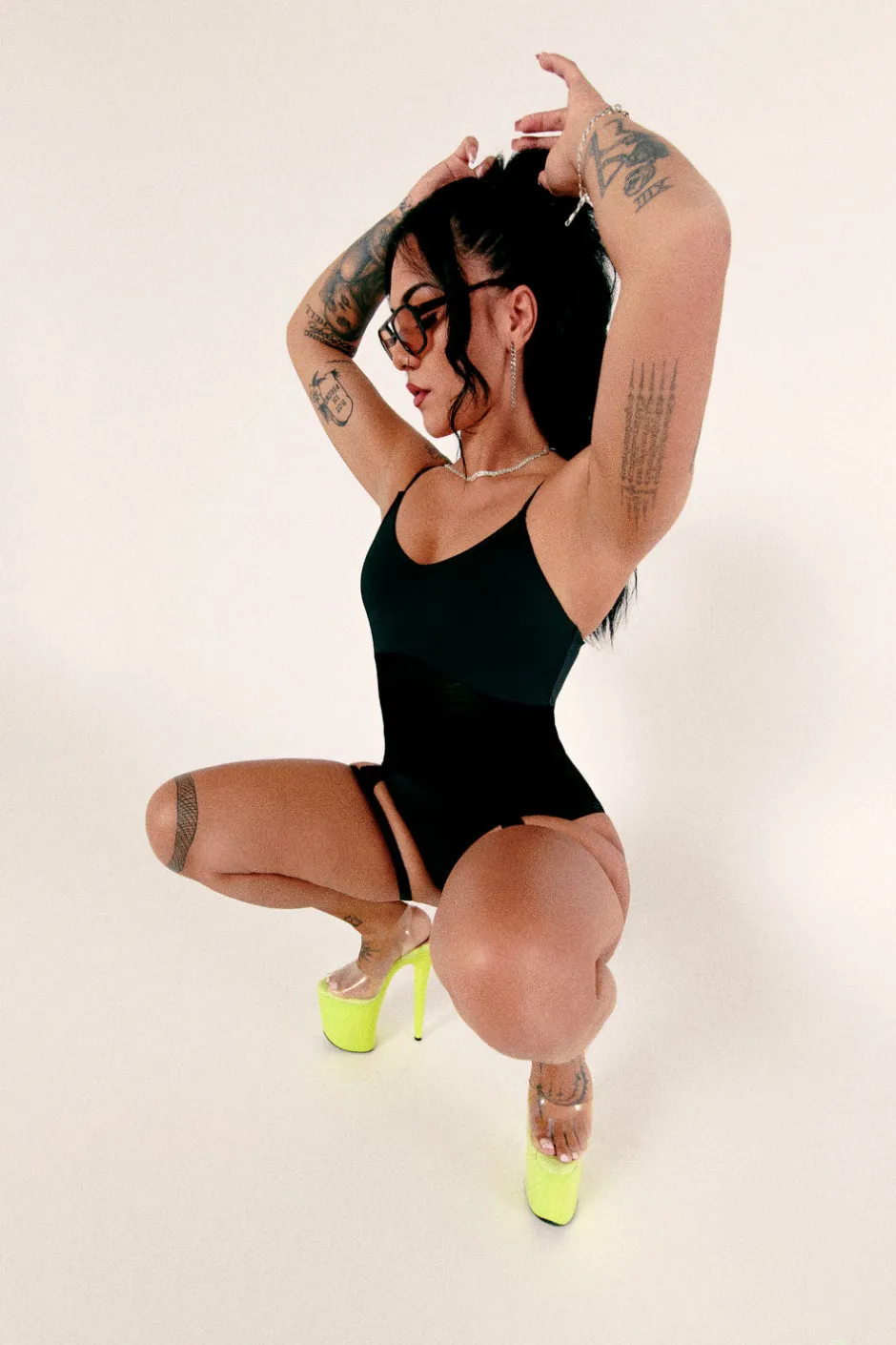Body & Jumpsuits*CXIX Baddies Garter Bodysuit - Black