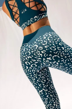 Leggings & Bikers*CXIX Gecko Grip™ Leggings: Twilight Leopard