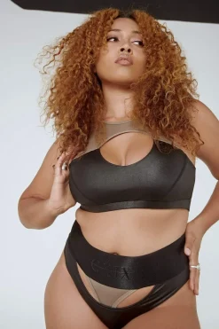 Tees & Tops*CXIX I Slay Sports Bra - Black/Mink