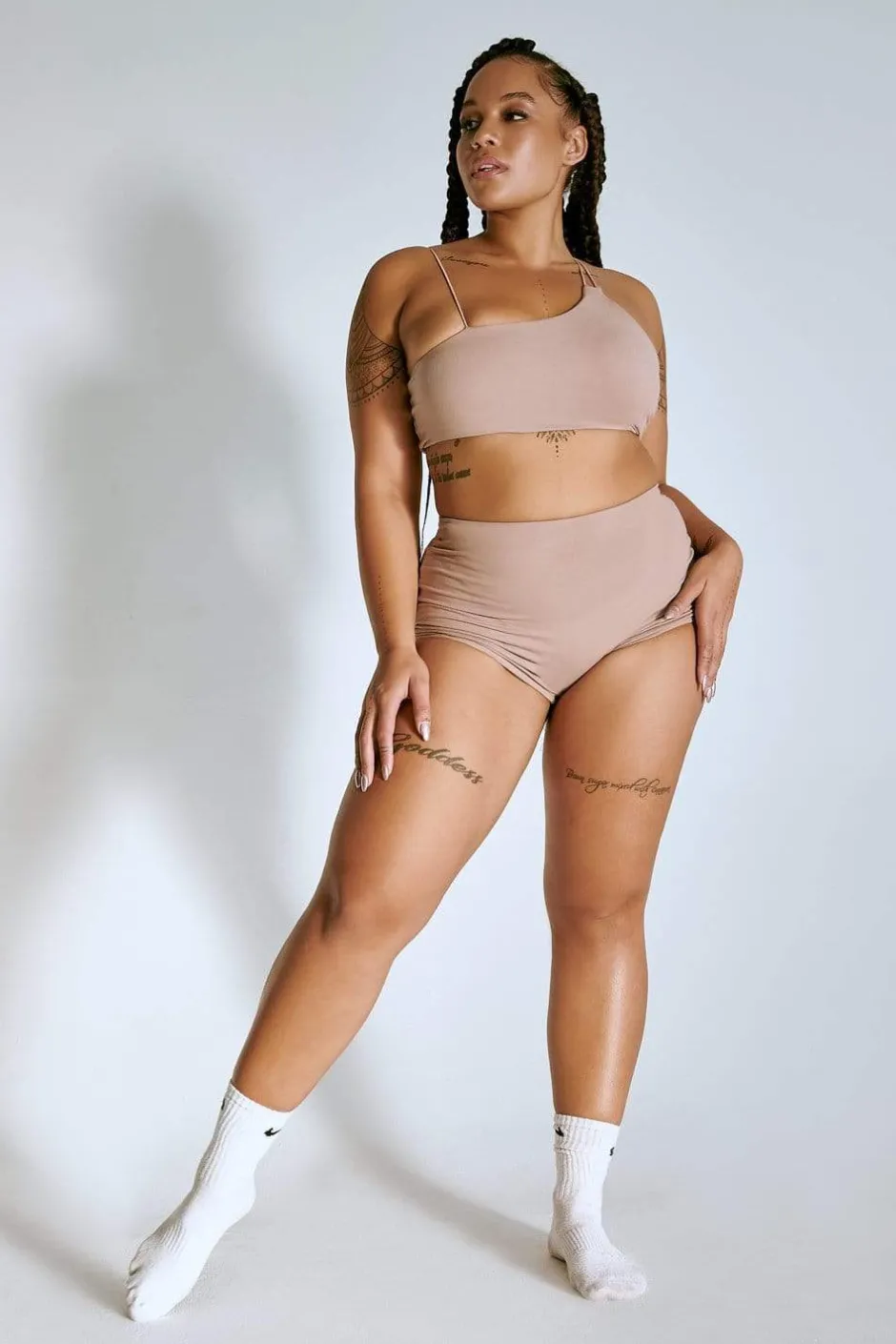 Leggings & Bikers*CXIX Luxlounge Booty Shorts -Taupe