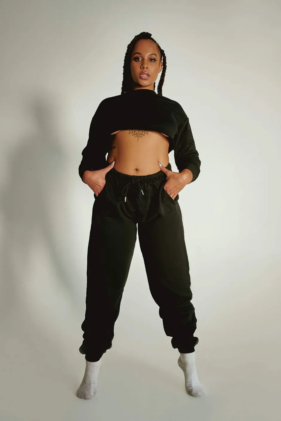 Joggers & Jumpers*CXIX Oversized Cropped Jumper - Black